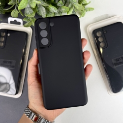 Силиконовый чехол на Samsung Galaxy S21 FE Черный
