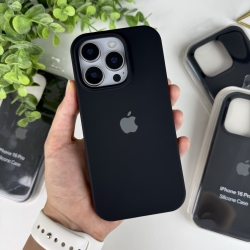 Силіконовий чохол на Айфон 16 Pro із закритим низом. Silicone Case iPhone 16 Pro Чорний (18)